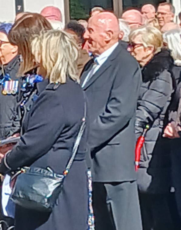 Memorial: Clive Mabrey
